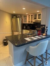 Building Photo - 9425 Fontainebleau Blvd
