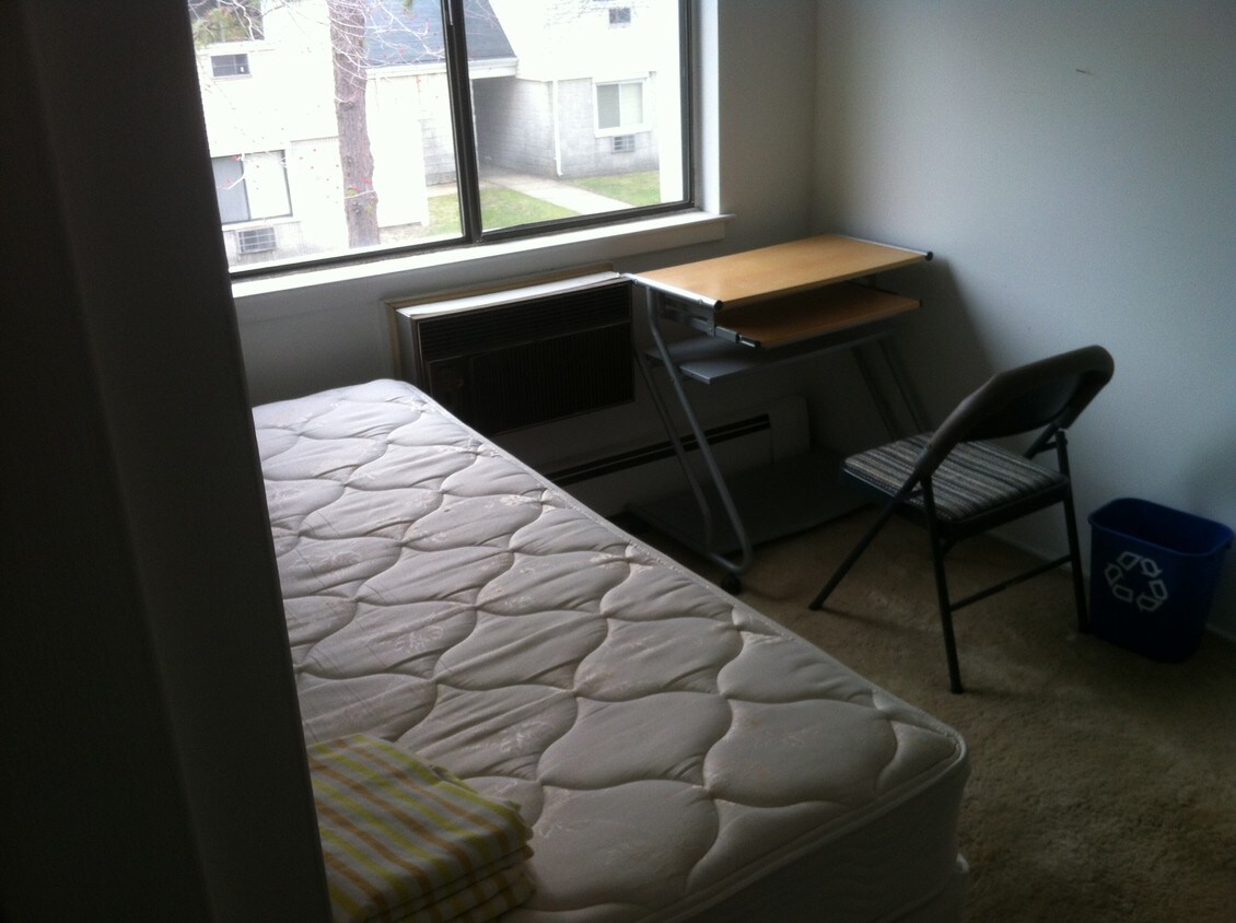 34 Richmond Blvd, Ronkonkoma, NY 11779 Condo for Rent in Ronkonkoma