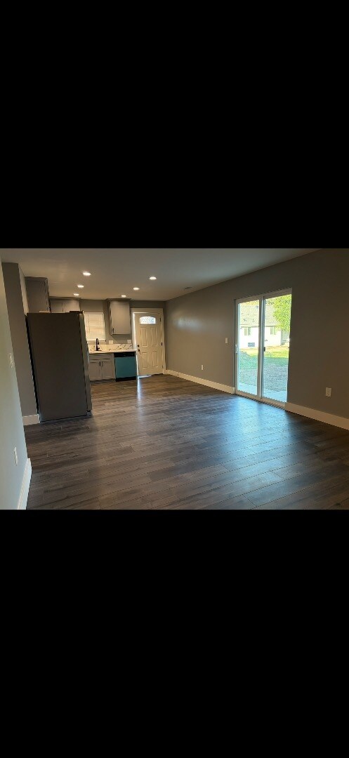 Building Photo - 3113 Walnut Ave