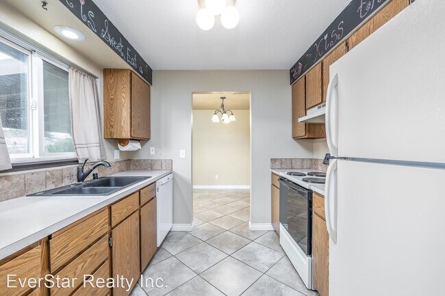 Foto del edificio - 2 br, 1 bath House - 6717 W 1st Ave