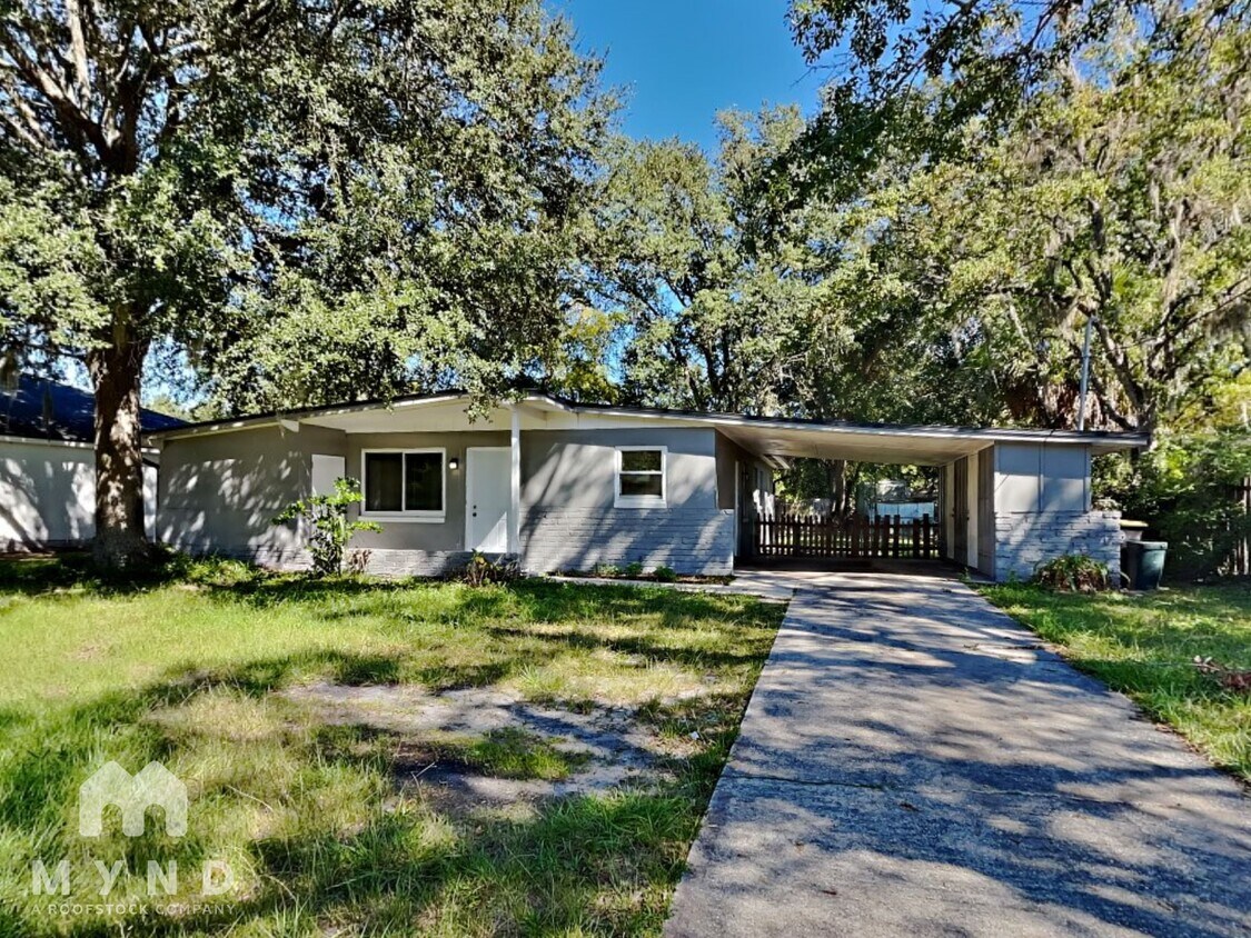 Foto principal - 1825 Fouraker Rd