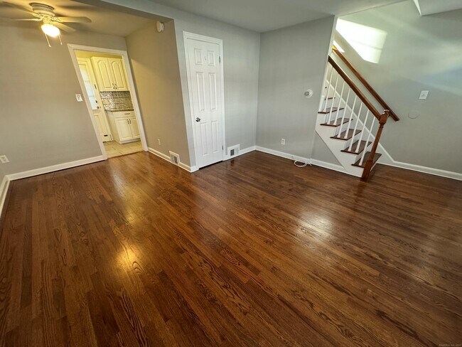 Foto del edificio - 1160 Whitney Ave