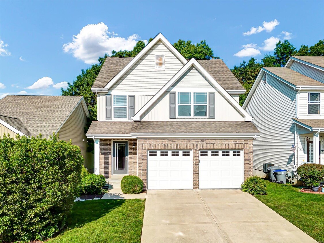 Primary Photo - 499 Parkgate Dr