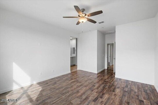Building Photo - 21451 W Palm Ln