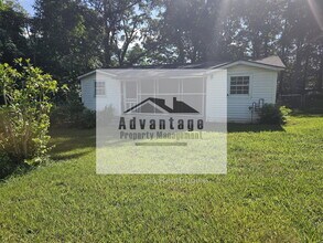 Building Photo - 418 E Brooks Ave