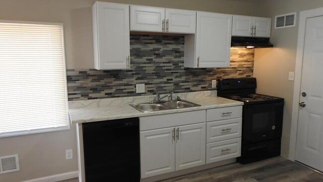 Foto del edificio - 7500 E 111th Terrace