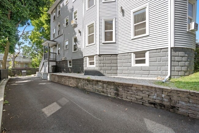 Building Photo - 15 Stanton St