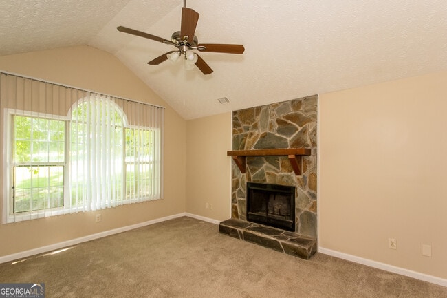 Foto del edificio - 40 Richmond Pl