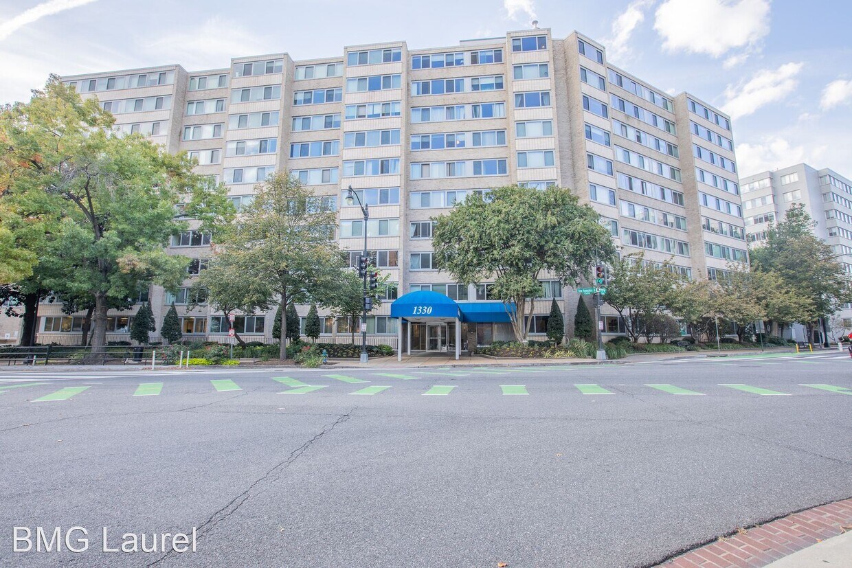 Foto principal - Studio, 1 bath House - 1330 New Hampshire ...