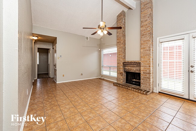 Building Photo - 23614 Pebworth Pl