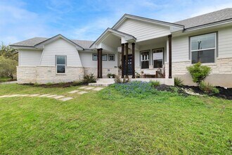 Building Photo - 706 Stow Dr