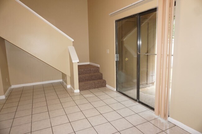 Foto del edificio - Westside 2/2 Townhome Near NAS