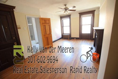 Primary Photo - 1229 Dean St