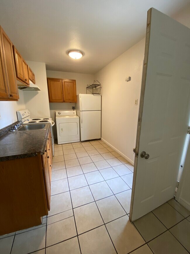 3306 N Hancock Ave, Colorado Springs, CO 80907 House Rental in