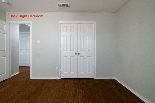 Building Photo - 2825 Bull Shoals Dr