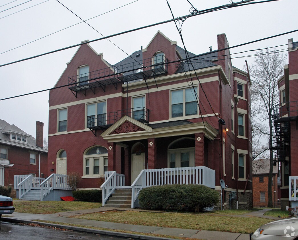 Building Photo - Fulton Chateau