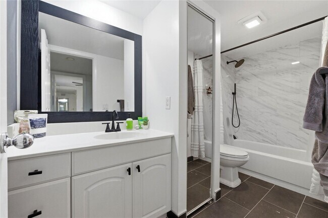 Foto del edificio - 1017 10th St