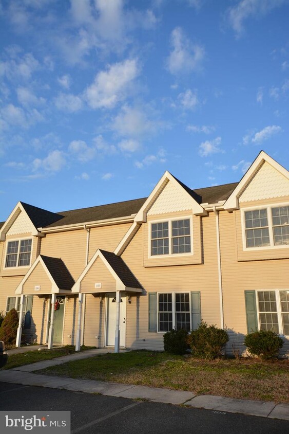 Foto principal - 1103 Laurel Ct