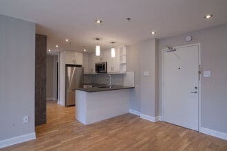 Building Photo - 3455 Rue Aylmer