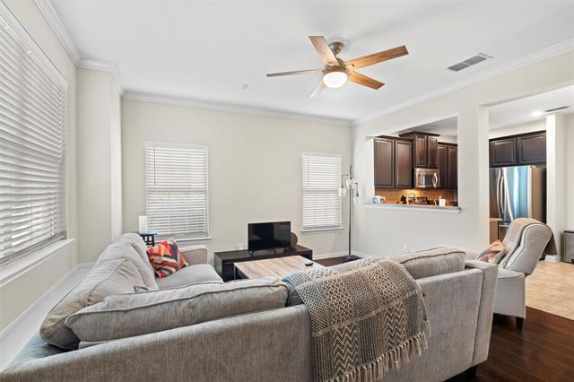 Foto del edificio - 6900 Carrington Ln