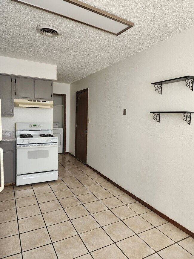 Foto del edificio - 3BD Behind Define Fitness on 21st