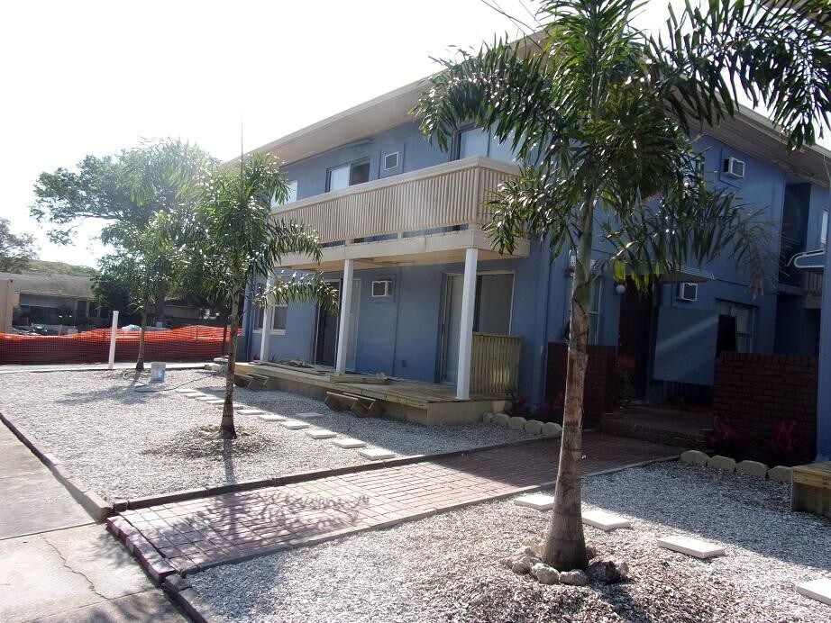 Primary Photo - Northbay Villas