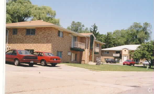 Primary Photo - 925-927 S Lake St