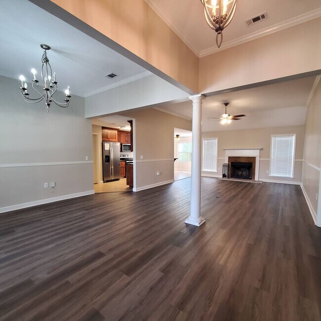 Foto del edificio - 5227 Abbott Cir