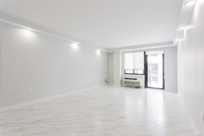 Foto del edificio - 5 Grace Ave