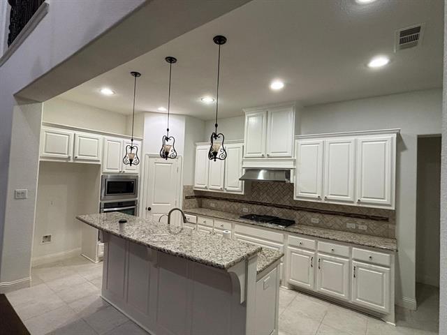 Building Photo - 13966 Clusterberry Dr