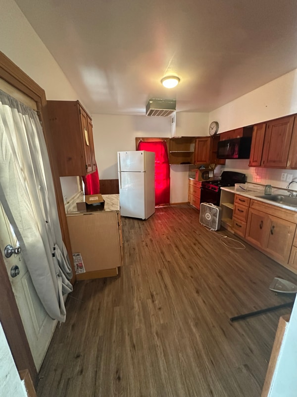 11935 Triskett Rd Cleveland, OH 44111 – photo 3
