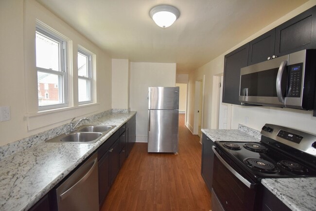 Building Photo - RDBSR108