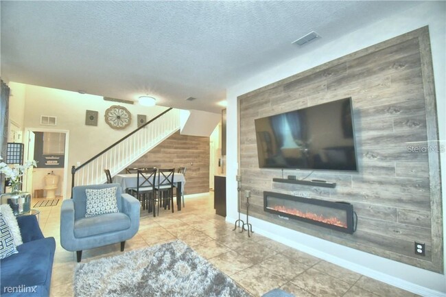 Building Photo - 4 br, 2 bath House - 2412 Seven Oaks Drive