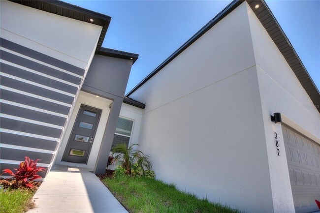 Foto del edificio - 302 Elderberry Ct