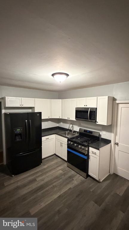 Building Photo - 5 Samuel St