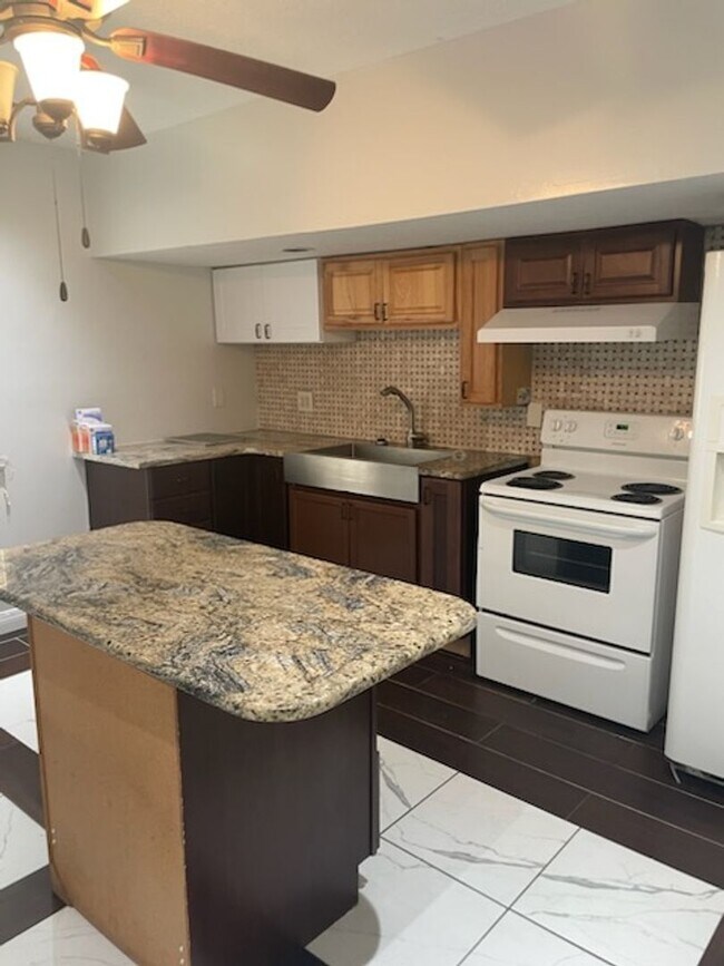 Foto del edificio - 170 Wertz Ave