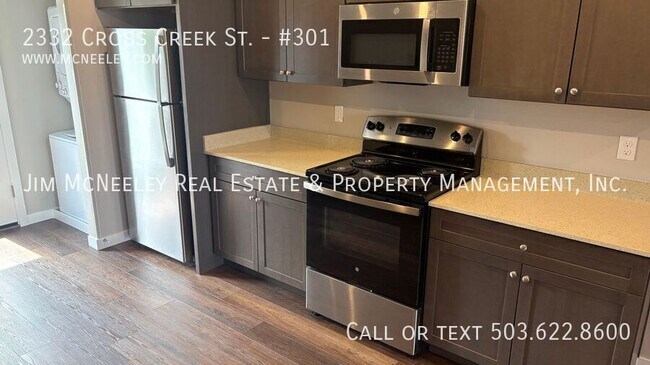 Foto del edificio - 2330 Cross Creek St