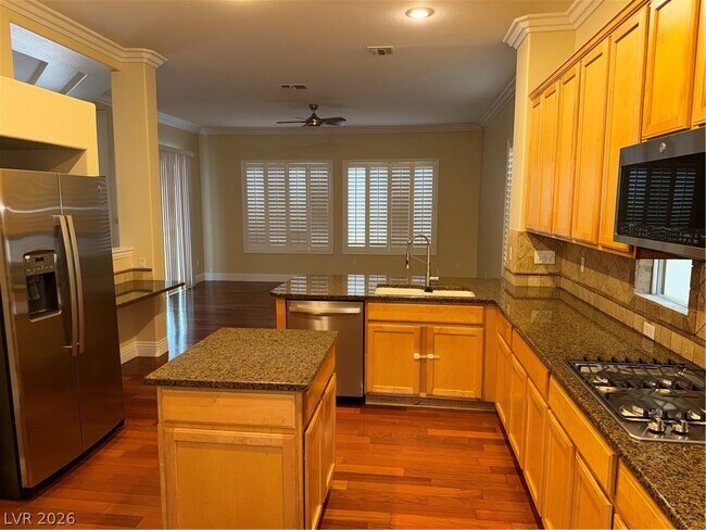 Foto del edificio - 572 Fox Links St