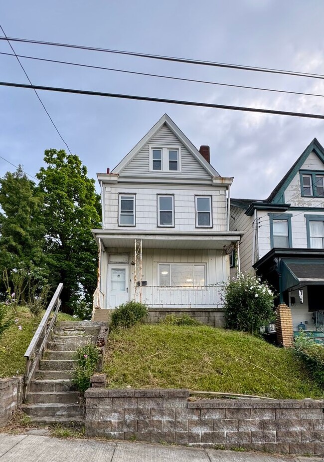 Building Photo - 42 Climax St