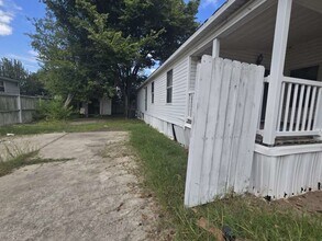 Building Photo - 5815 Dylan Dr