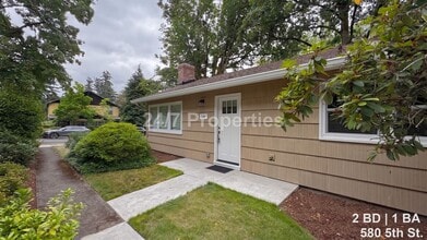 Building Photo - 580 5th St