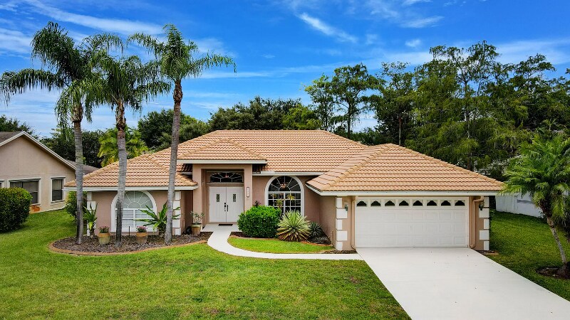 Foto principal - 1840 Hollyhock Rd