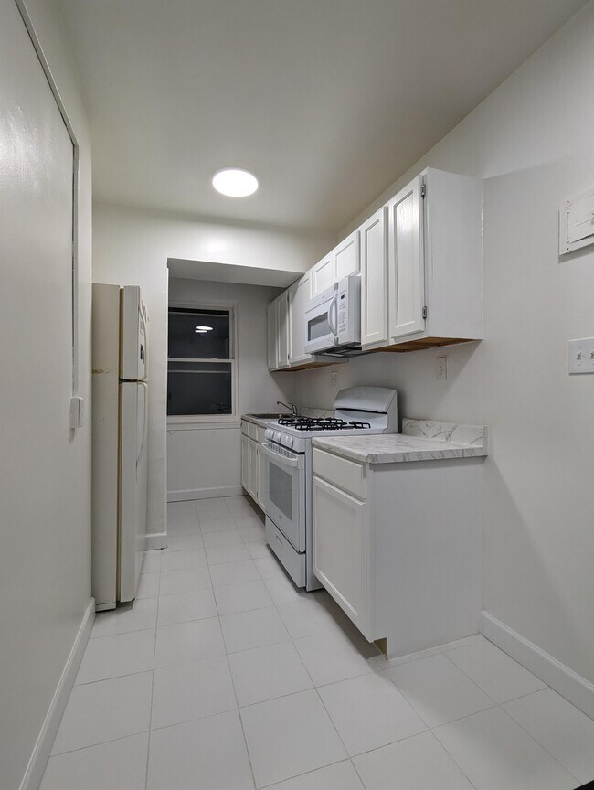 Foto del edificio - 1120 46th St NE