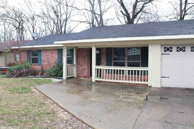 Foto del edificio - 8806 Oakhaven Dr