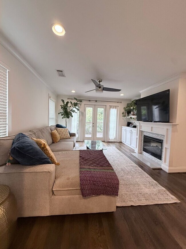 Foto del edificio - 1753 Flat Shoals Rd SE