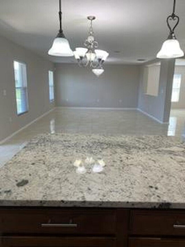 Building Photo - 3 br, 2 bath House - 9975 Bishop Creek Way