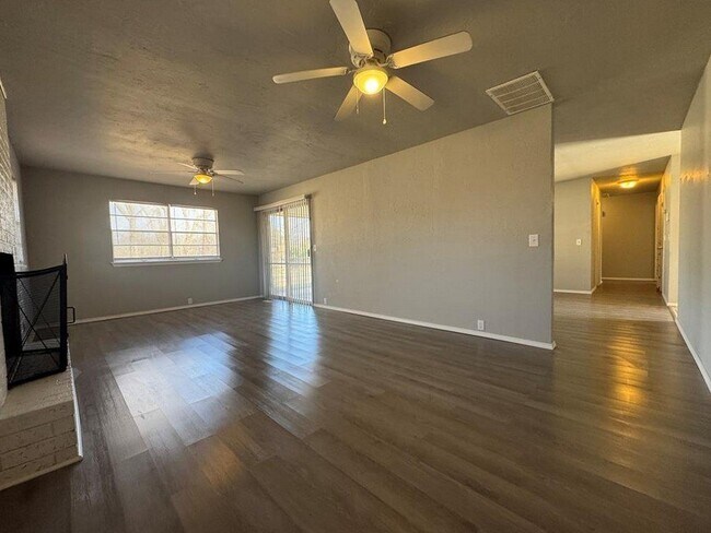 Foto del edificio - 1157 NE 59th St