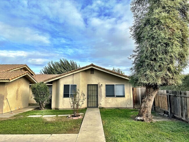 Building Photo - 1188 S Vetter Dr