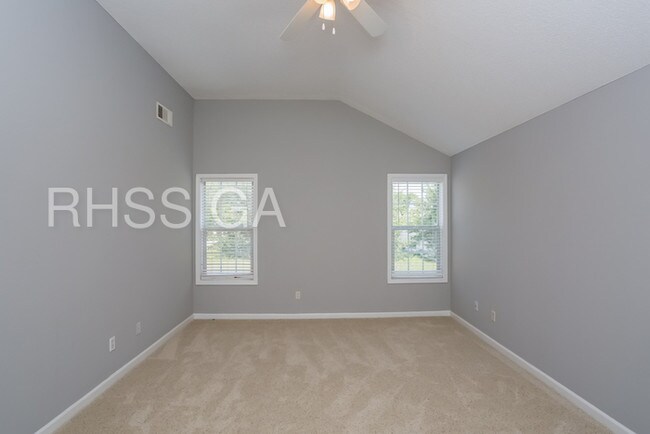 Foto del edificio - 6560 Chestnut Oaks Rdg