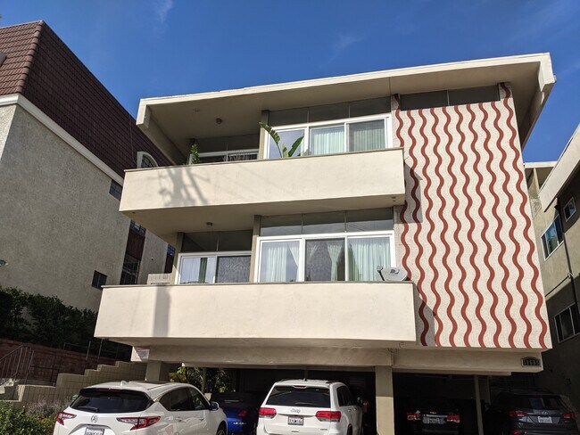 Foto del edificio - 11685 Gorham Ave